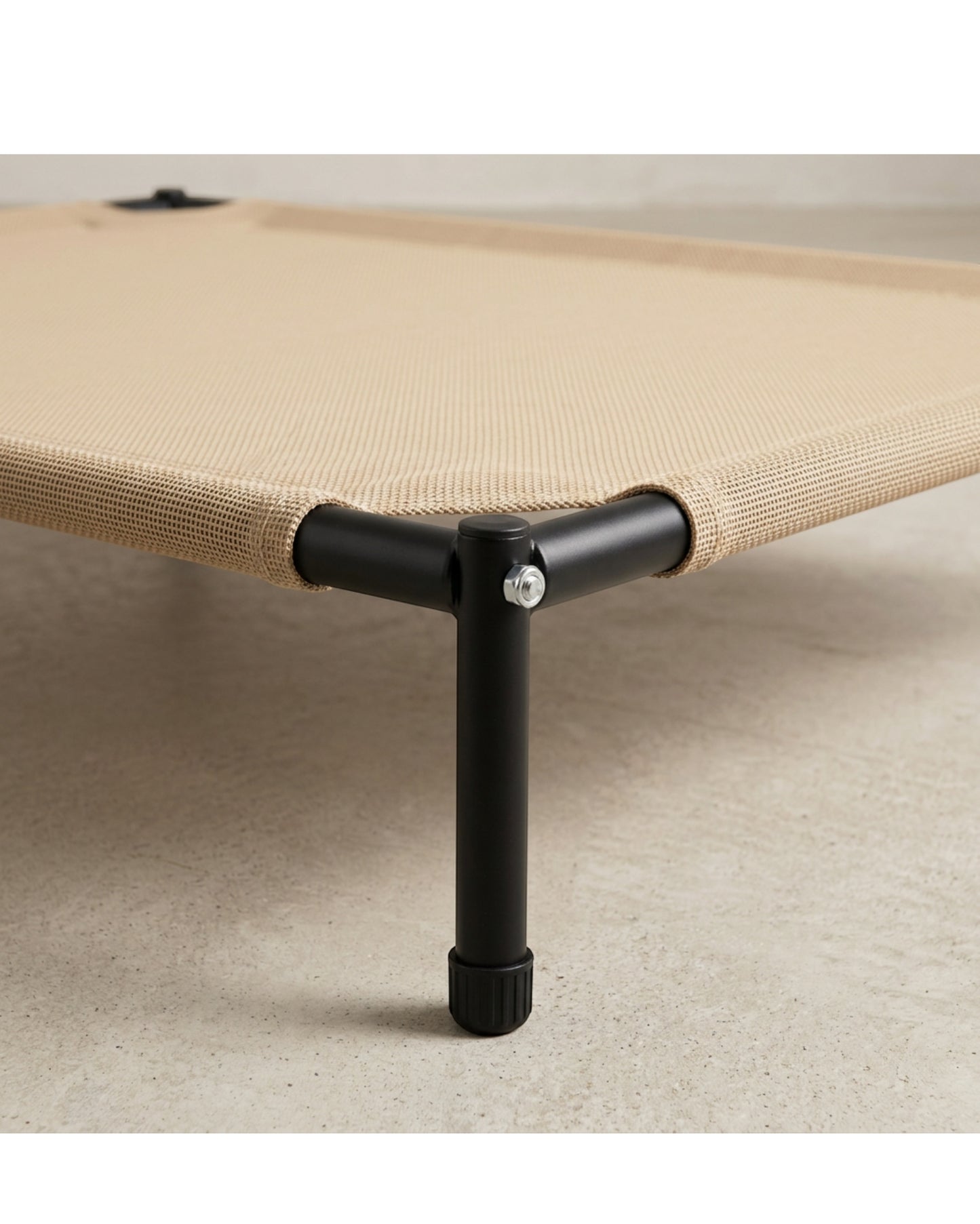 Rostl Large Elevated Mesh Dog Bed 120 x 85 cm Sand - Detail view
